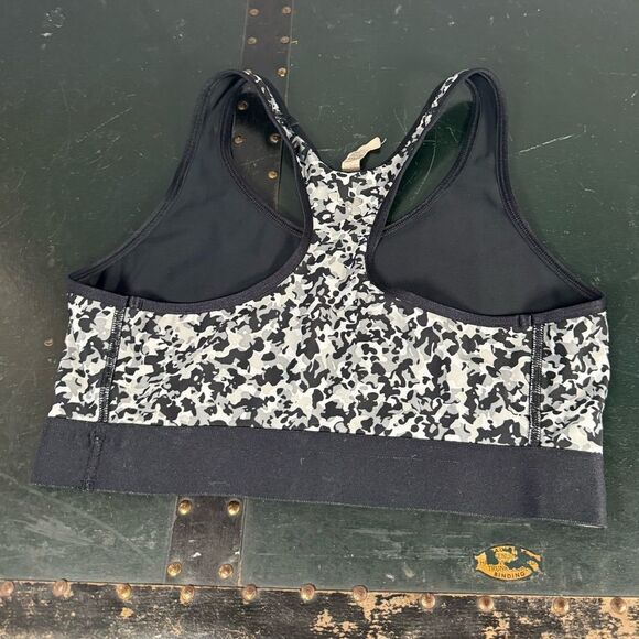 UNDER ARMOUR WOMENS SPORTS BRA Medium Size - Picture 2 of 3